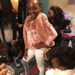 Meet your Posher, Latoya